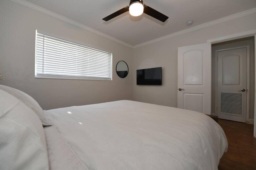 4Br Home, Hot Tub, Near Beach & Wilton Manors 劳德代尔堡 外观 照片